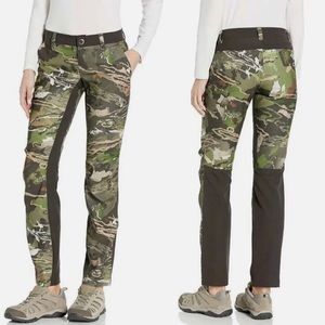 NWT Under Armour Women's Fletching Ridge Reaper Camo Forest Hunt Pants Size 8